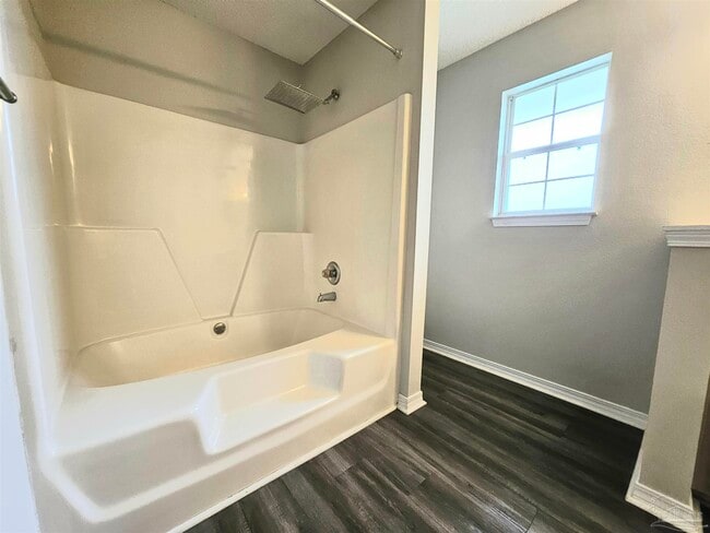 Building Photo - 3331 Two Sisters Wy