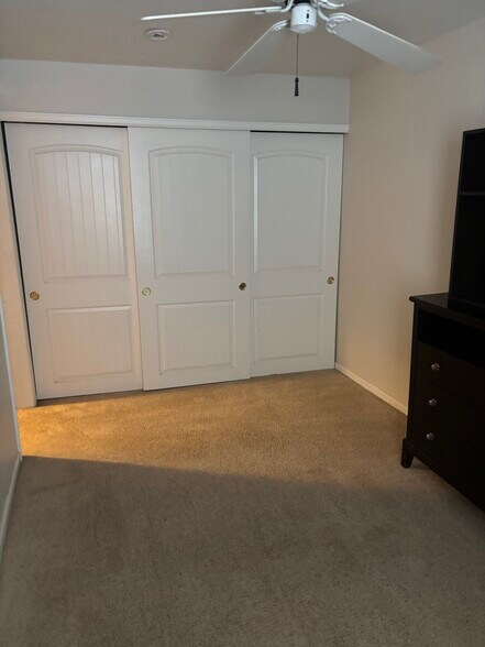 Master closet - 3740 E 99th Way
