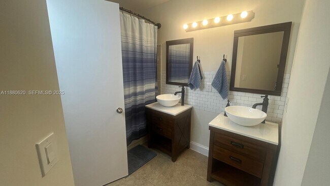 Building Photo - 1376 NW 192nd Ave