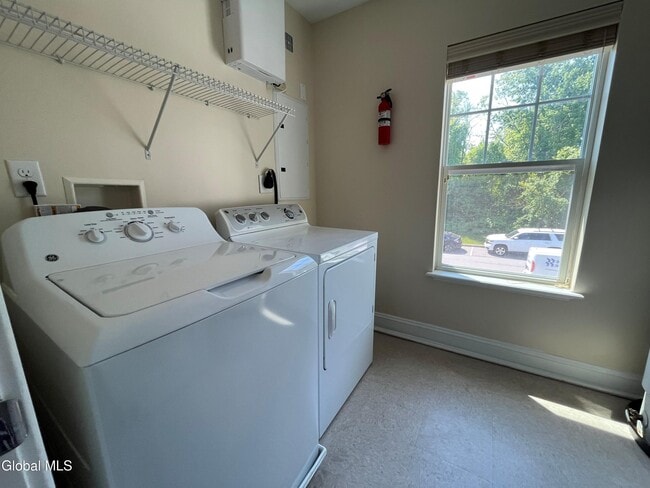 Building Photo - 60 Weibel Ave