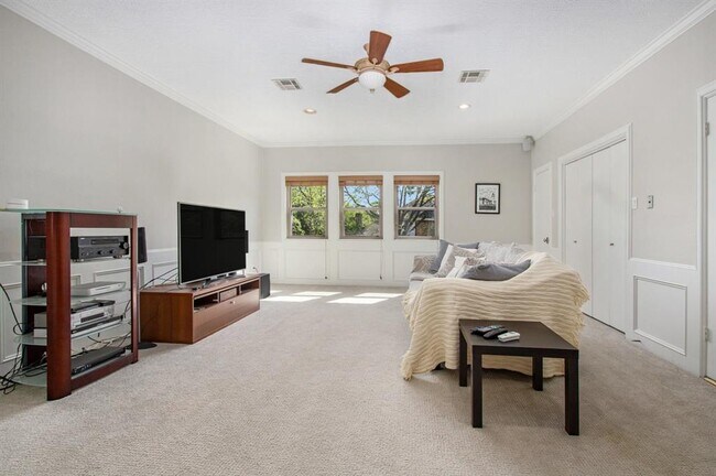 Building Photo - 807 Spear Point Cove