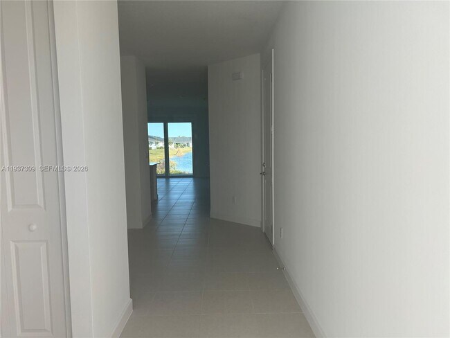 Building Photo - 6412 Seabright Ter