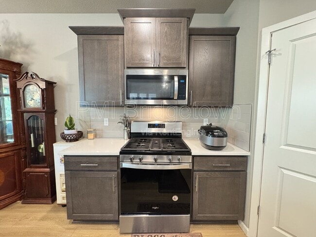 Building Photo - 3715 SW 190th Ter