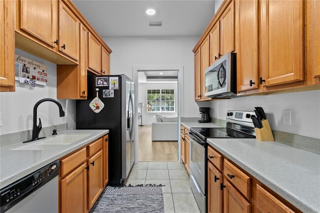 Building Photo - 2107 Branch Hill St