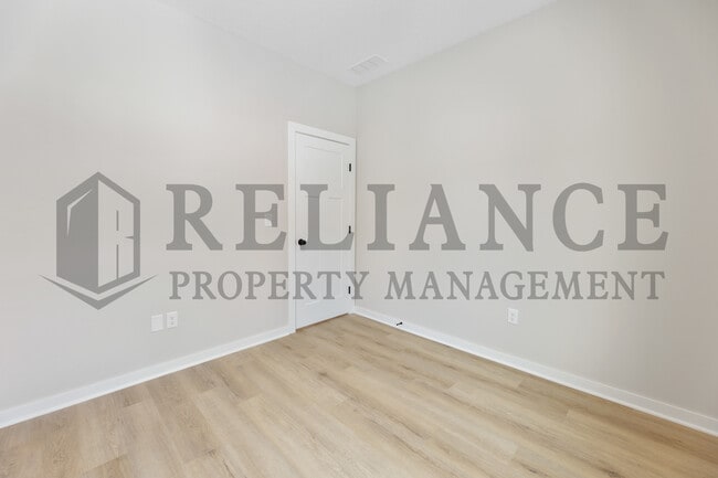 Building Photo - 12422 Blanford St