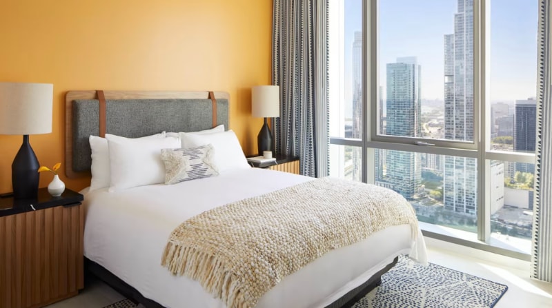 Building Photo - 842 S Michigan Ave