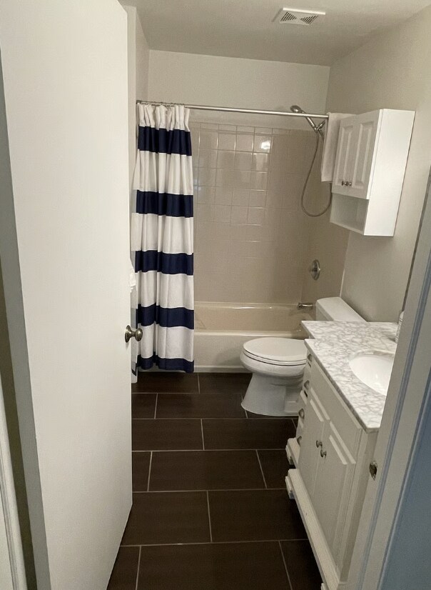 Building Photo - 49 Baldwin Ct