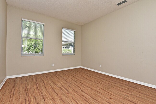 Building Photo - 1226 Sandstone Run