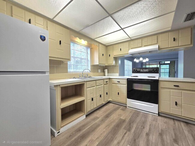 Building Photo - 2 bed / 1.5 bath Townhouse for RENT