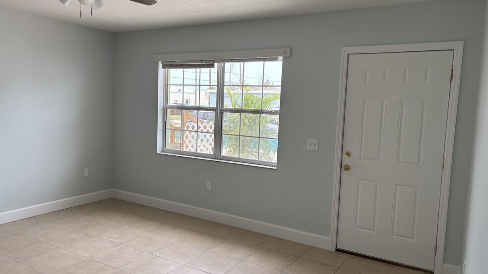 living room - 7225 Boca Ciega Dr