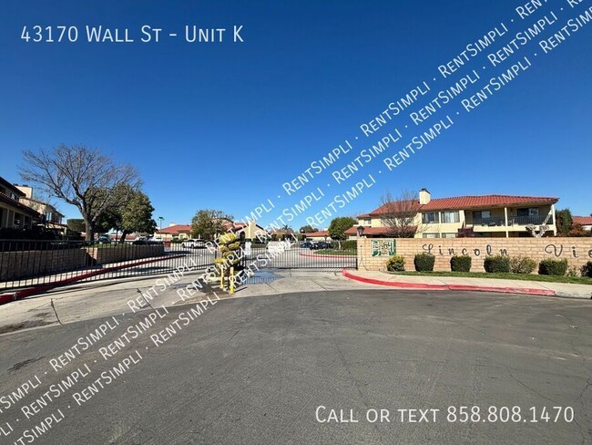 Building Photo - Charming 2-Bedroom Condo in Gated Lincoln ...