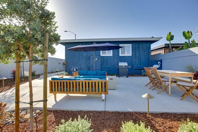 Building Photo - 1146 Seacoast Dr