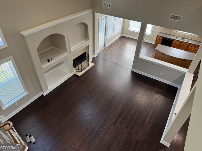 Building Photo - 7411 Redbud Loop