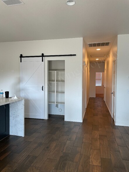 Building Photo - 33377 Mesolite Way