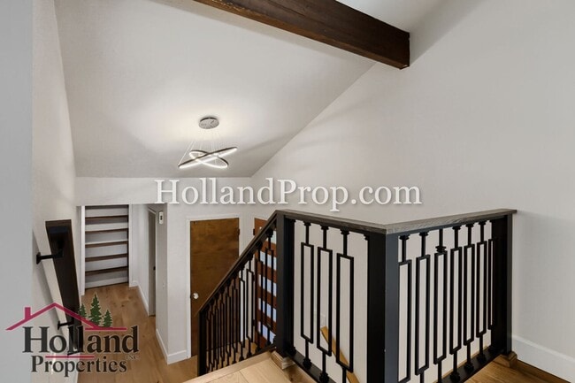 Building Photo - 3 Bedroom home in Aloha