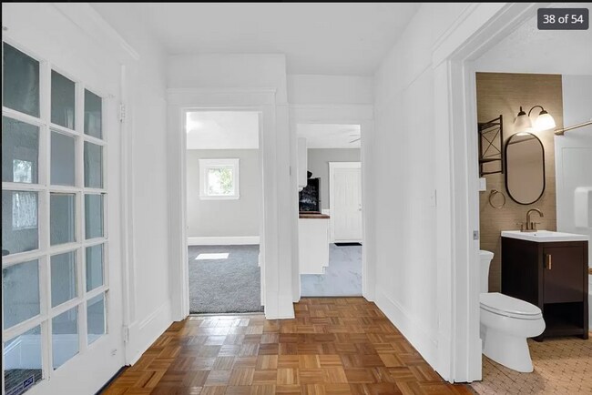 Building Photo - Renovated - 3 Bedroom Duplex