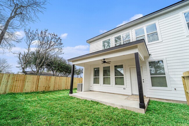 Building Photo - 6425 Anderson Rd