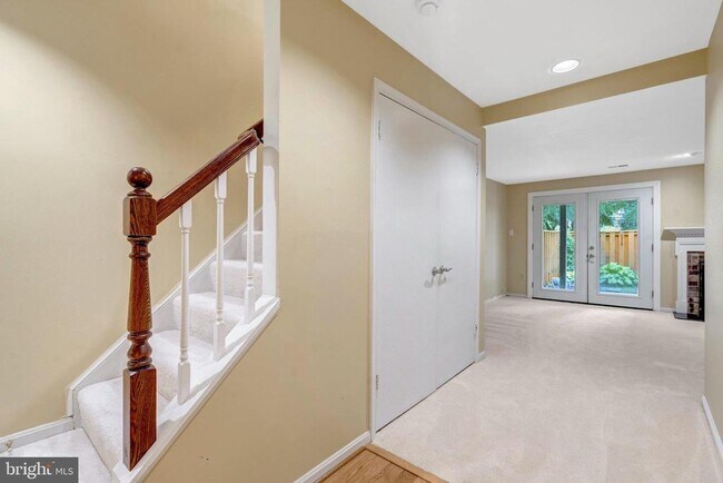 Building Photo - 4255 Sleepy Lake Dr