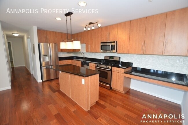 Building Photo - 1117 Primrose Ct