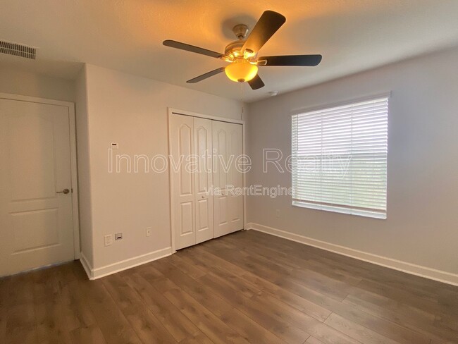 Building Photo - 1913 Thetford Cir