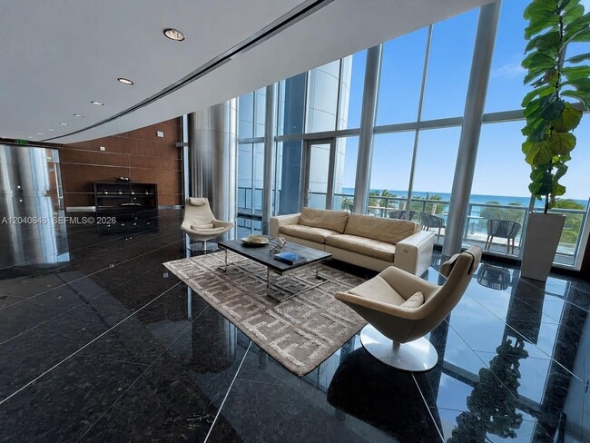 Building Photo - 17001 Collins Ave