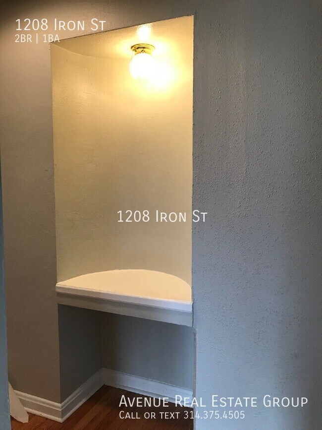 Building Photo - 1208 Iron St-