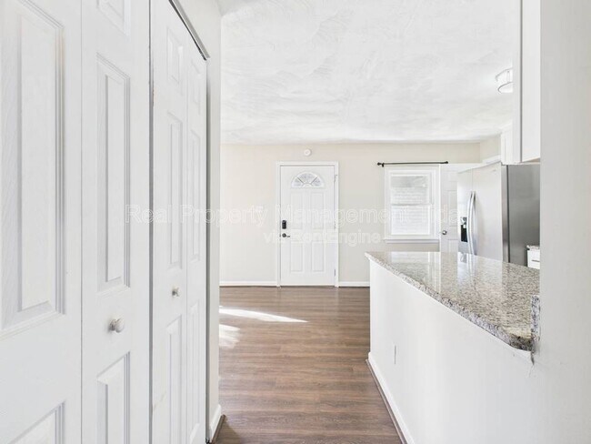 Building Photo - 8000 Diggs Rd