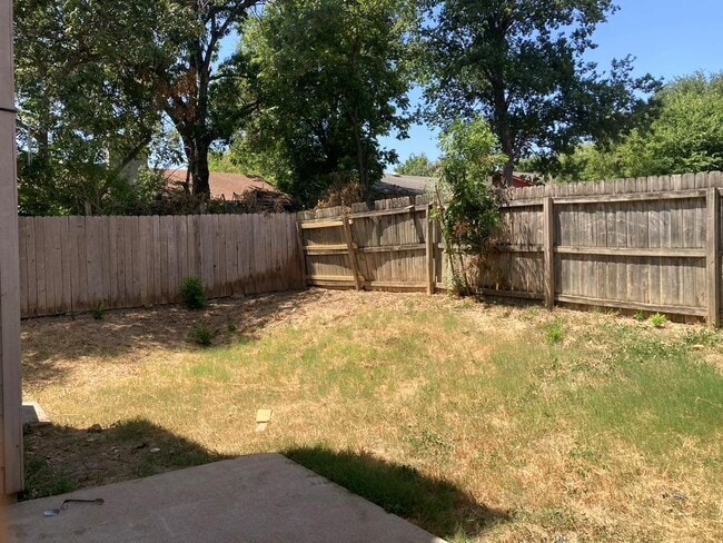 Building Photo - 8106 Hood Cir