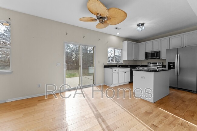 Building Photo - 45 Wisteria Way