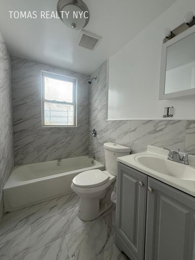 Building Photo - 76 Bruce Ave