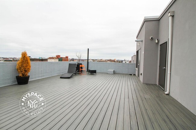 Building Photo - 682 Bushwick Ave