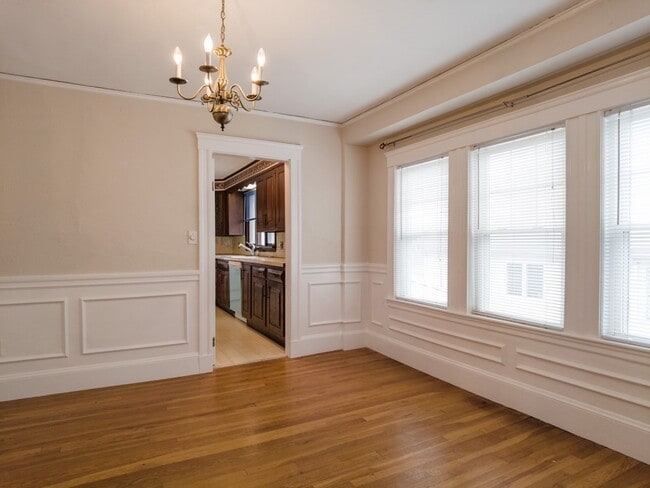 Building Photo - 119-121 Highland Ave