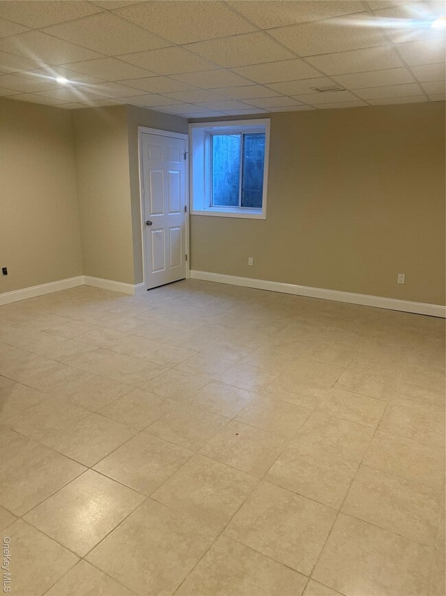 Building Photo - 75 Lenox Ave