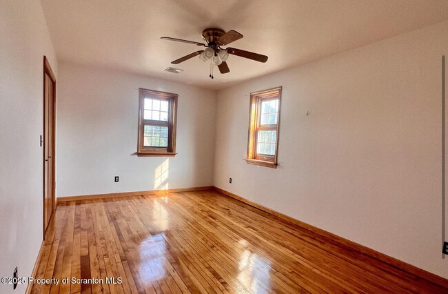 Building Photo - 1207 S Webster Ave
