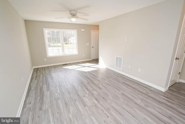 Building Photo - 2005 S Old Mill Dr