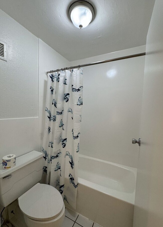 Building Photo - 7900 S Orange Blossom Trl