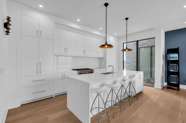 Building Photo - 200 Ocean Ave N