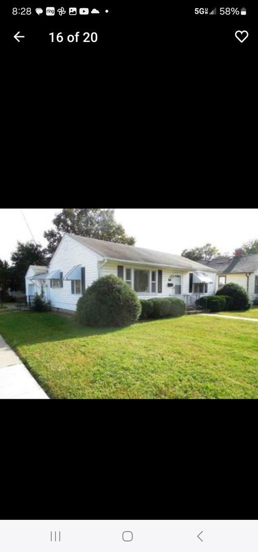 Building Photo - Great 4 bedroom with garage