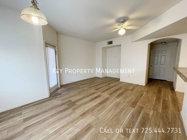 Building Photo - 6160 Rumrill St