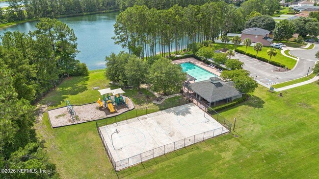 Building Photo - 11509 Brian Lakes Dr N