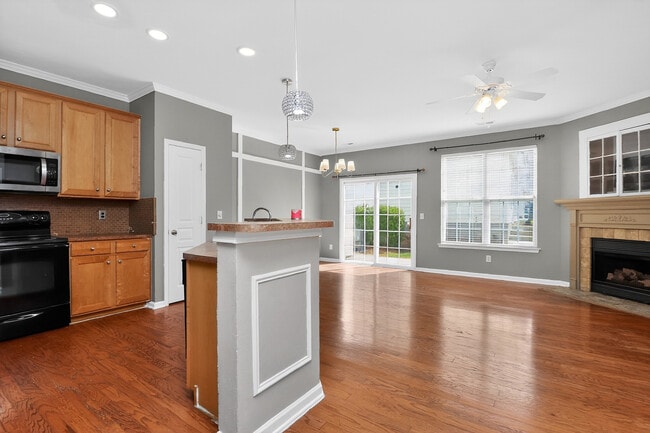 Building Photo - 1456 Stonedown Ln