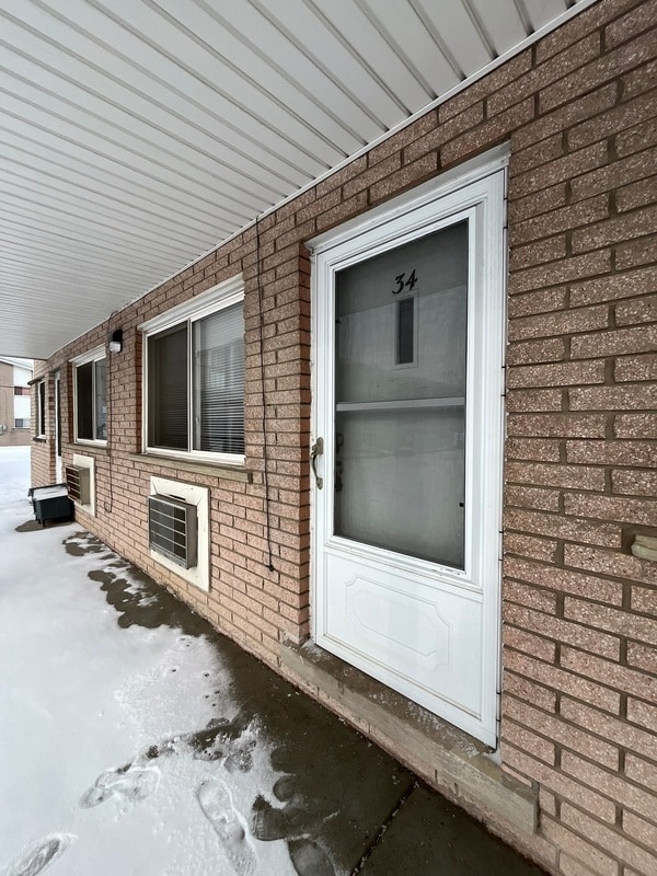 Building Photo - 620 Harrison Blvd