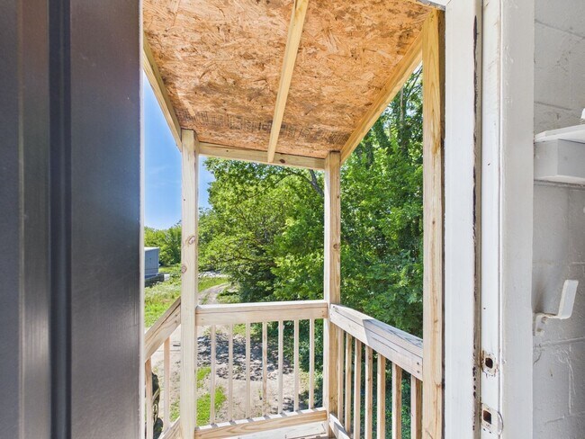 Building Photo - 923 N 20th St