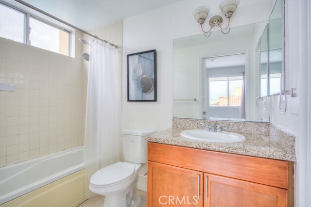 Building Photo - 580 W Main St