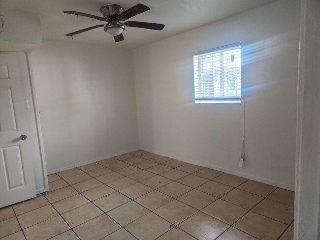 Building Photo - Spacious Centrally Located Home