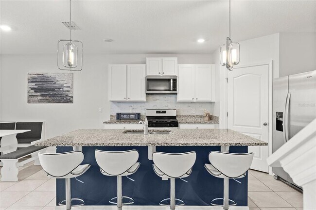 Building Photo - 747 Lazio Cir