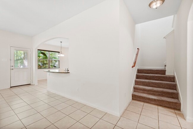 Building Photo - 10913 Panther Ct