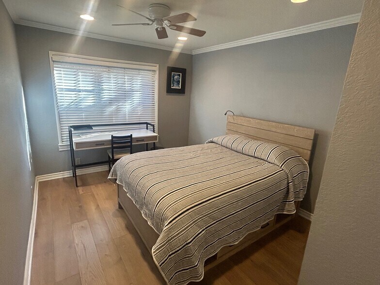 Building Photo - 3098 Dragonfly St