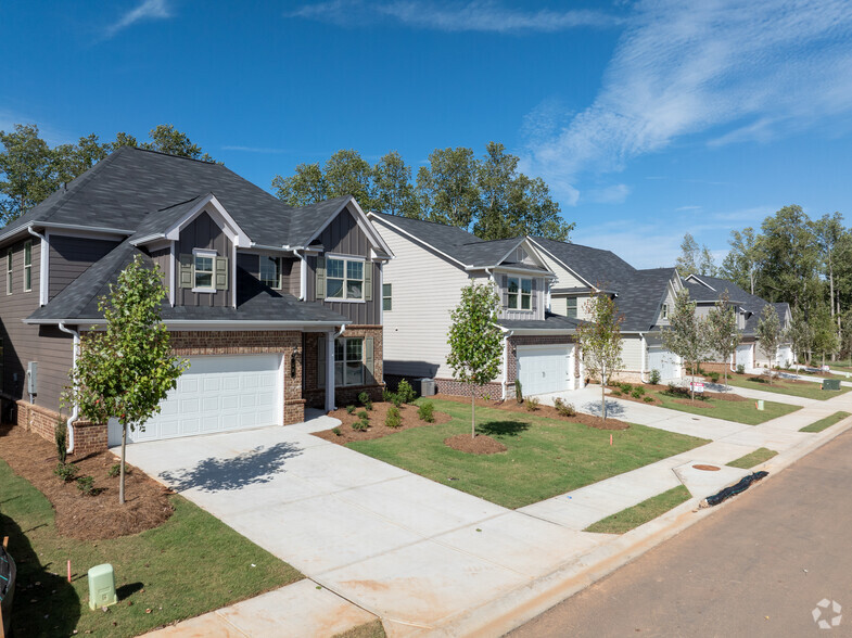 Primary Photo - Kilough Pointe Rental Homes