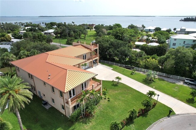 Primary Photo - 7785 Grand Oak Cir